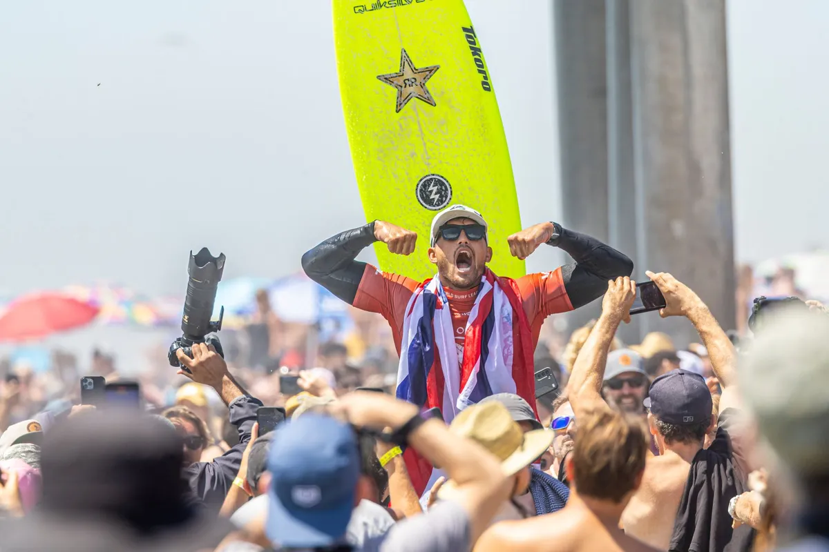 Champions de surf : qui sont les plus grands surfeurs de l'histoire ?