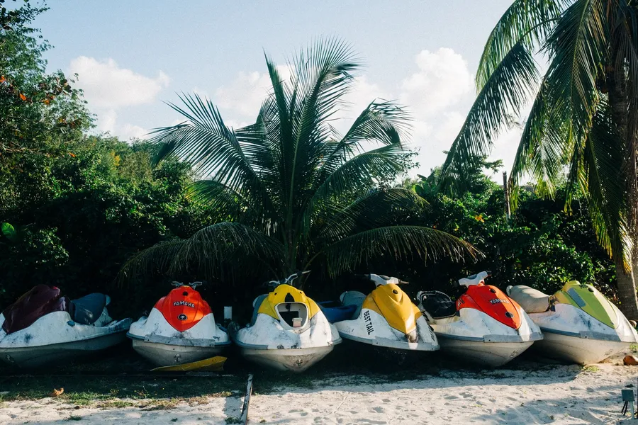 Jet-ski ou scooter des mers : quelle est la vraie différence ?